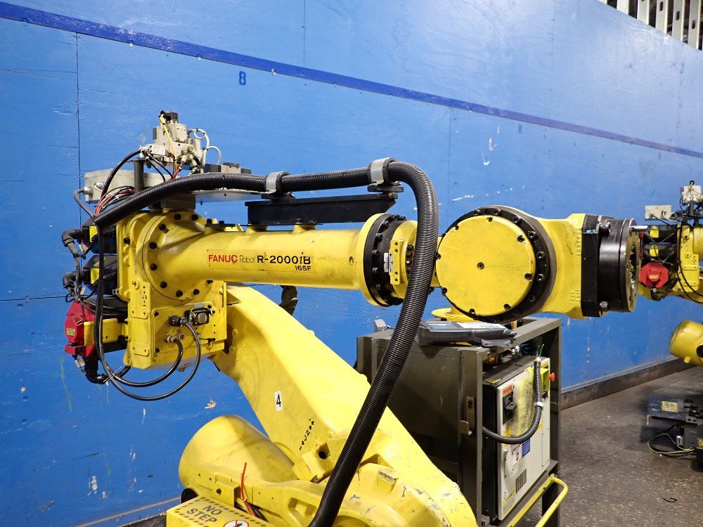 Fanuc 2013 Fanuc R2000ib 165f Robot