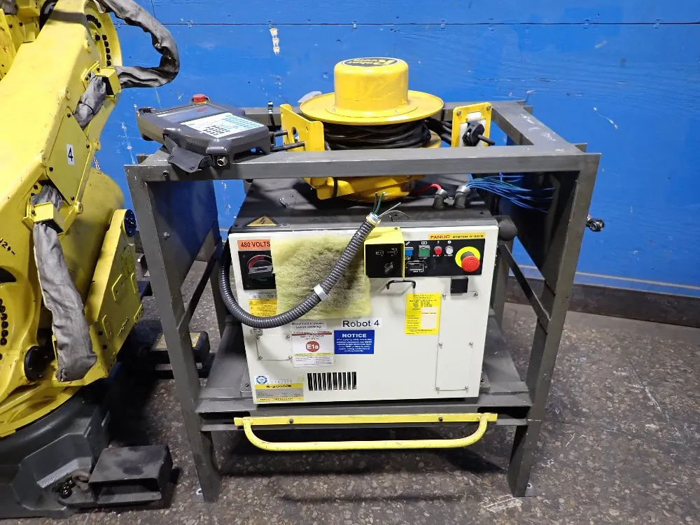 Fanuc 2013 Fanuc R2000ib 165f Robot