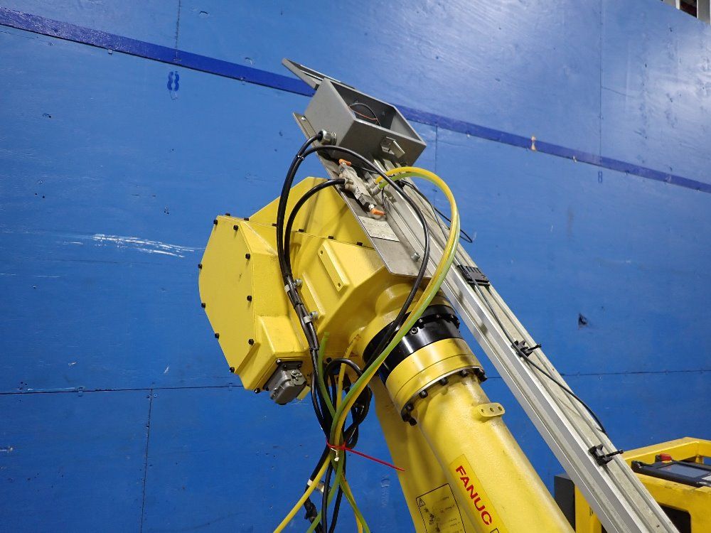 Fanuc 2013 Fanuc M710ic 50 Robot