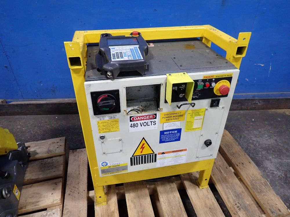 Fanuc 2013 Fanuc M710ic 50 Robot