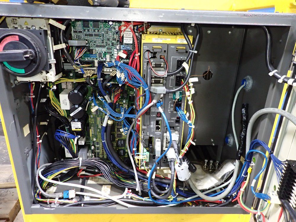 Fanuc 2013 Fanuc M710ic 50 Robot