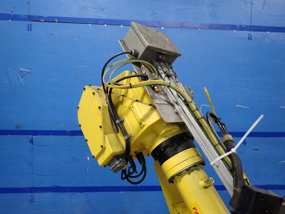 Fanuc 2013 Fanuc M710ic 50 Robot