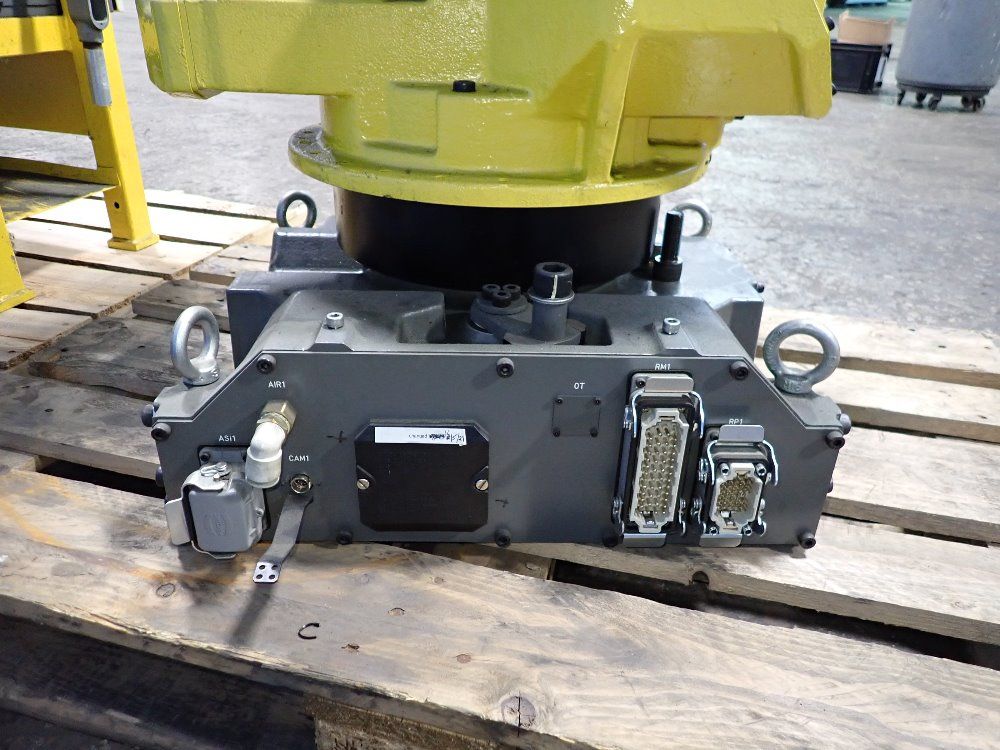 Fanuc 2013 Fanuc M710ic 50 Robot