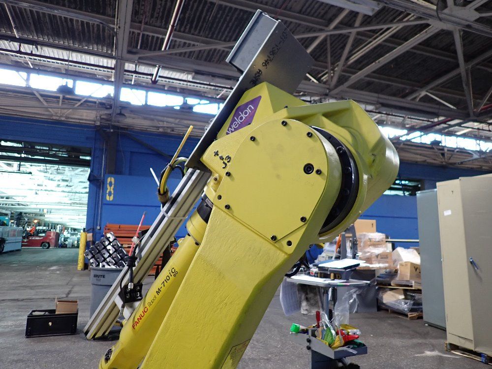 Fanuc 2013 Fanuc M710ic 50 Robot