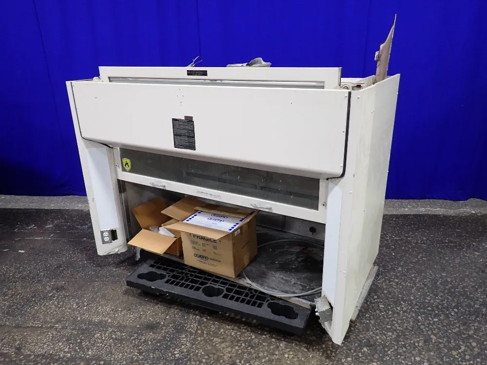 Kewaunee Fume Hood