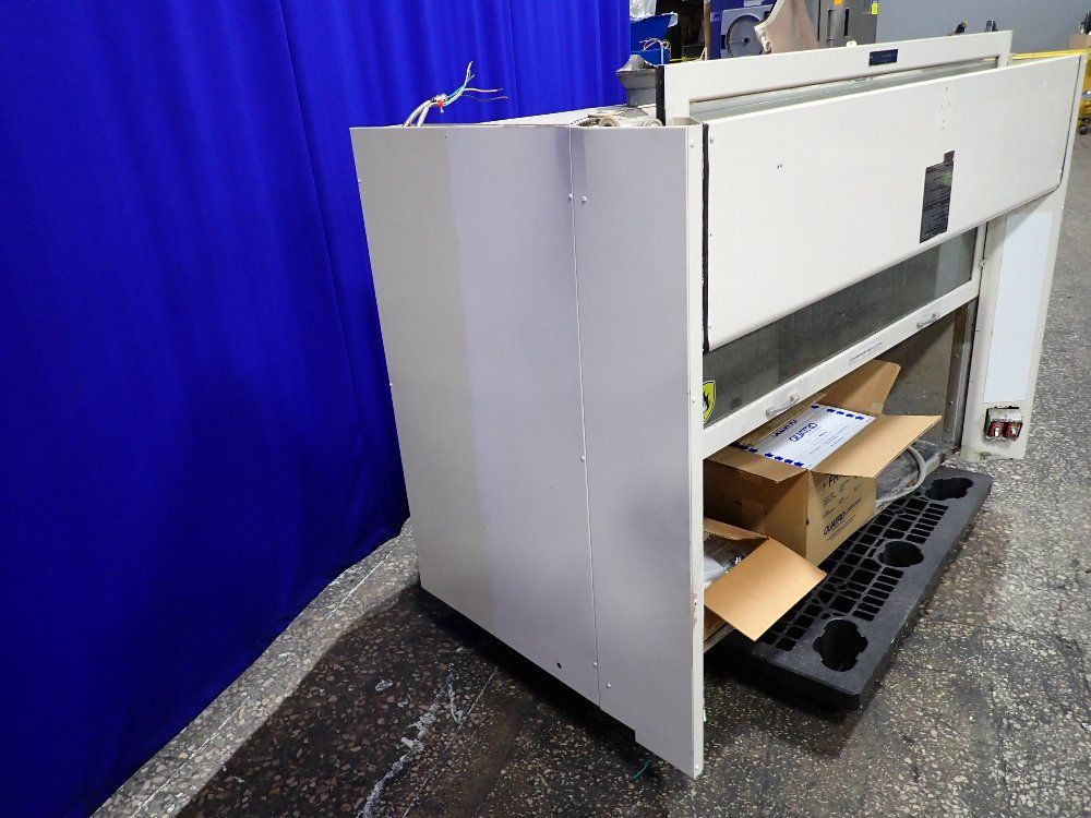 Kewaunee Fume Hood