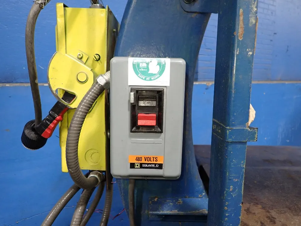 Tannewitz Vertical Band Saw