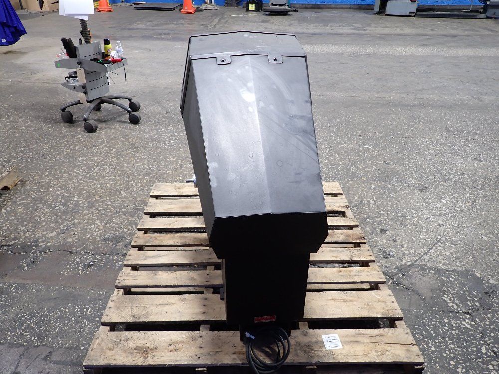 Suburban Tool Master View Optical Comparator