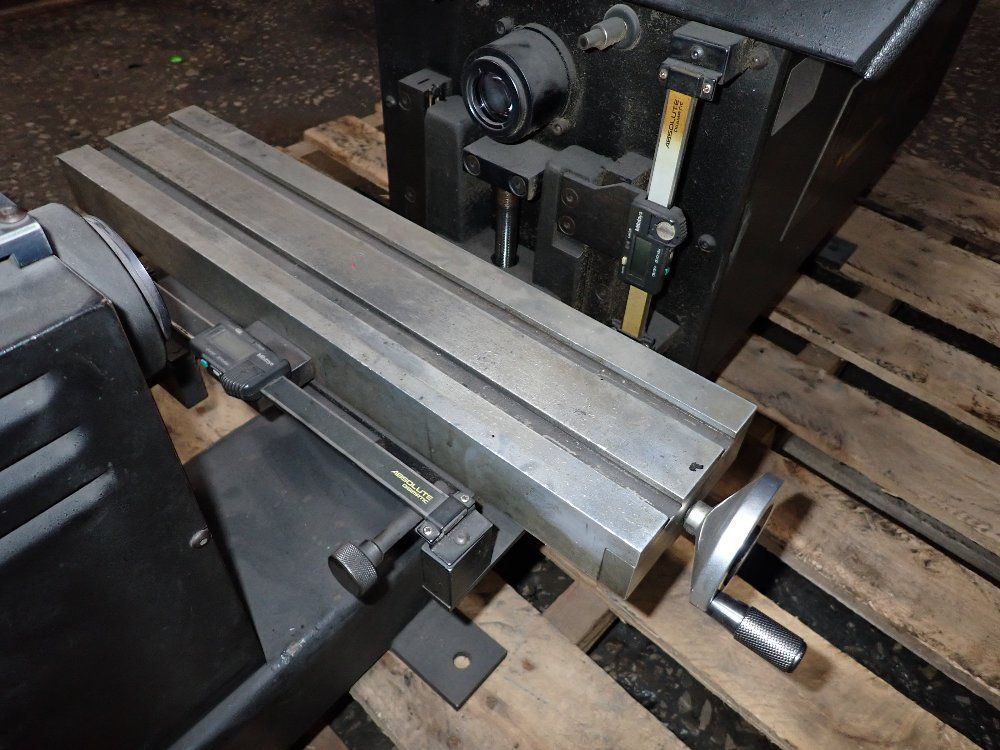 Suburban Tool Master View Optical Comparator