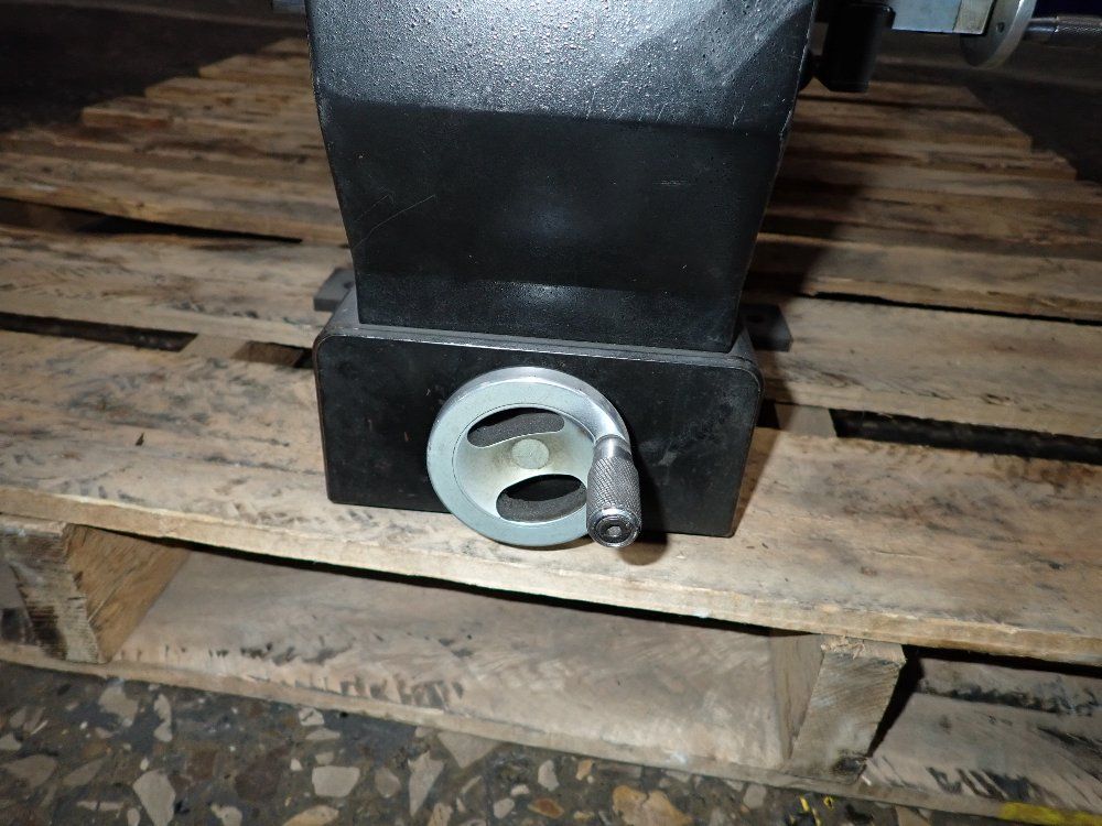 Suburban Tool Master View Optical Comparator