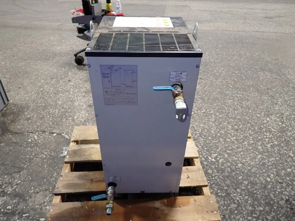 Daikin 2020 Daikin Akz329 Oil Cooler