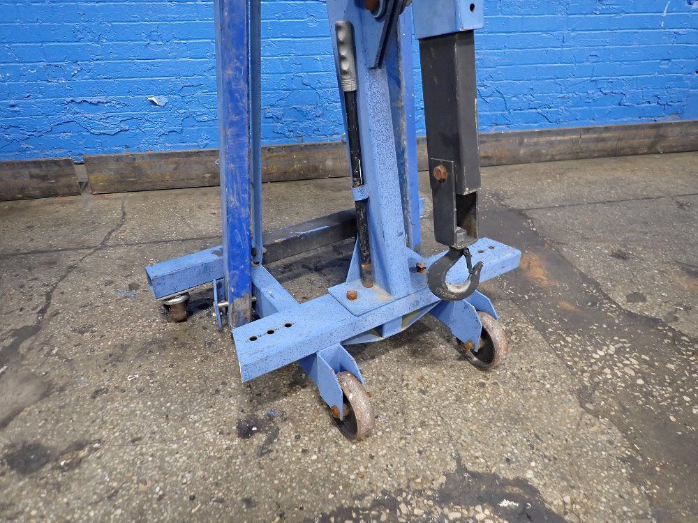 Grainger International Engine Hoist