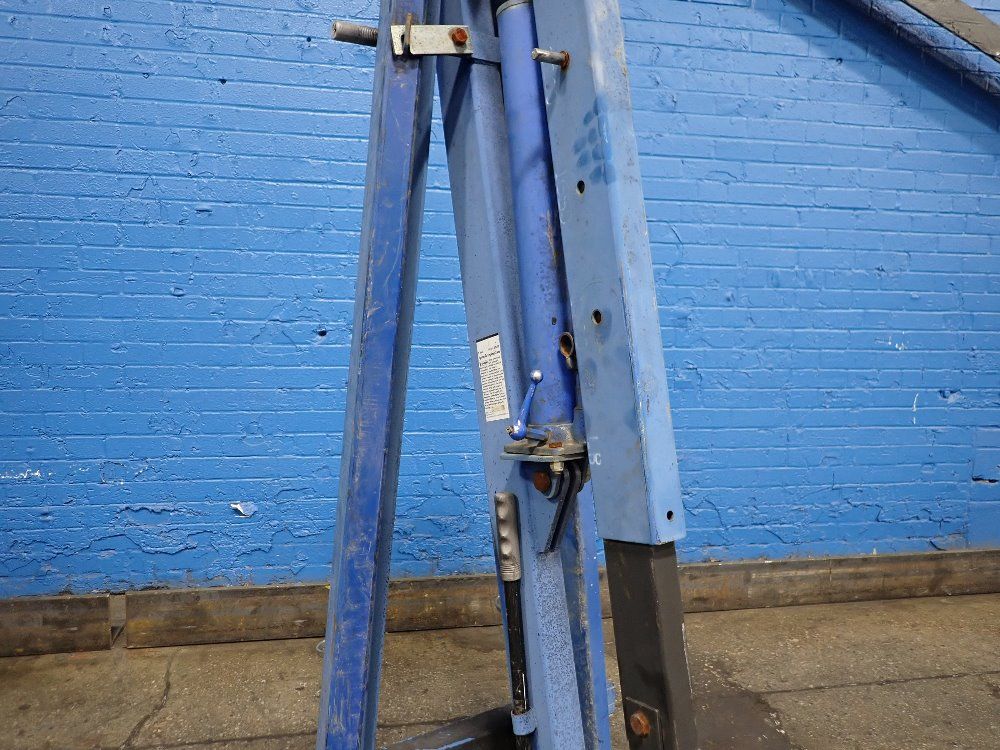 Grainger International Engine Hoist