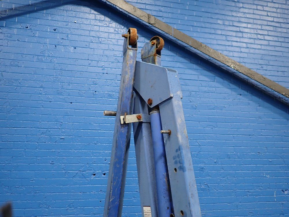 Grainger International Engine Hoist