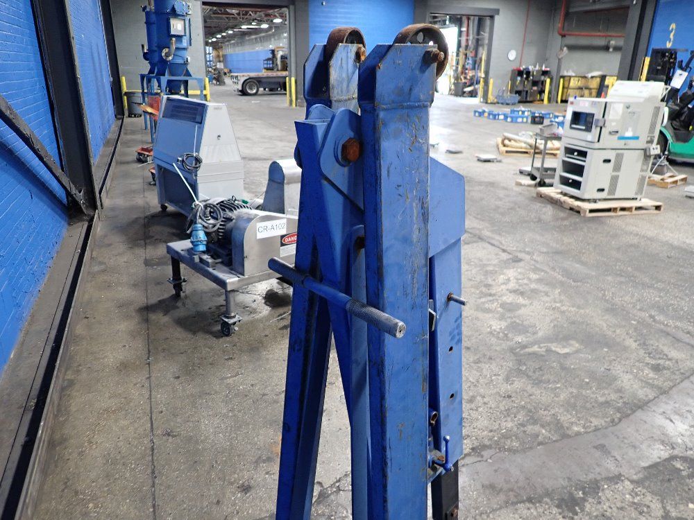 Grainger International Engine Hoist