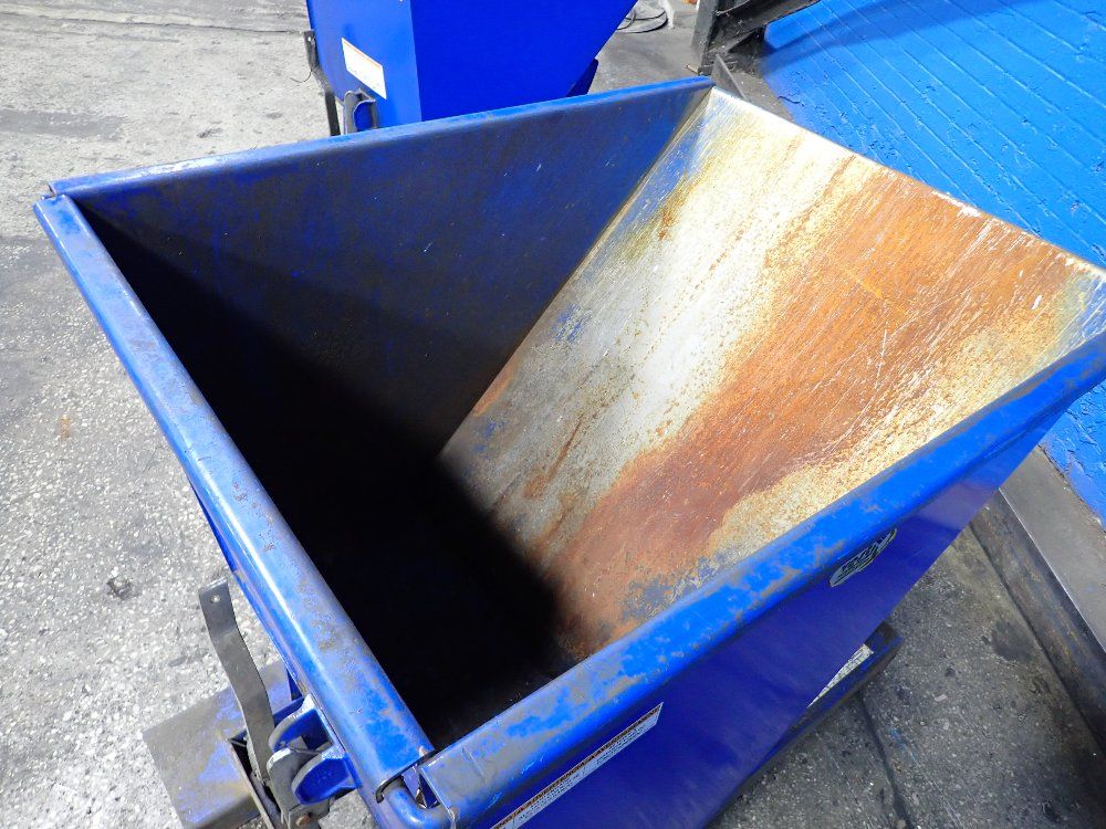 Vestil Self Dumping Hopper