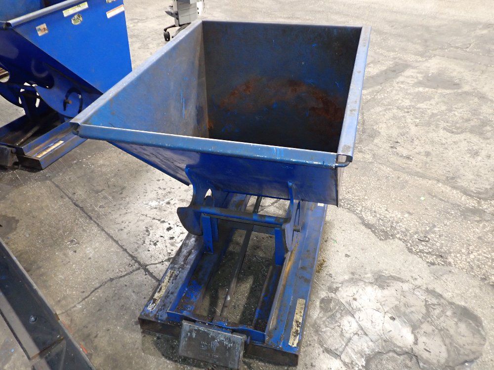 Vestil Self Dumping Hopper