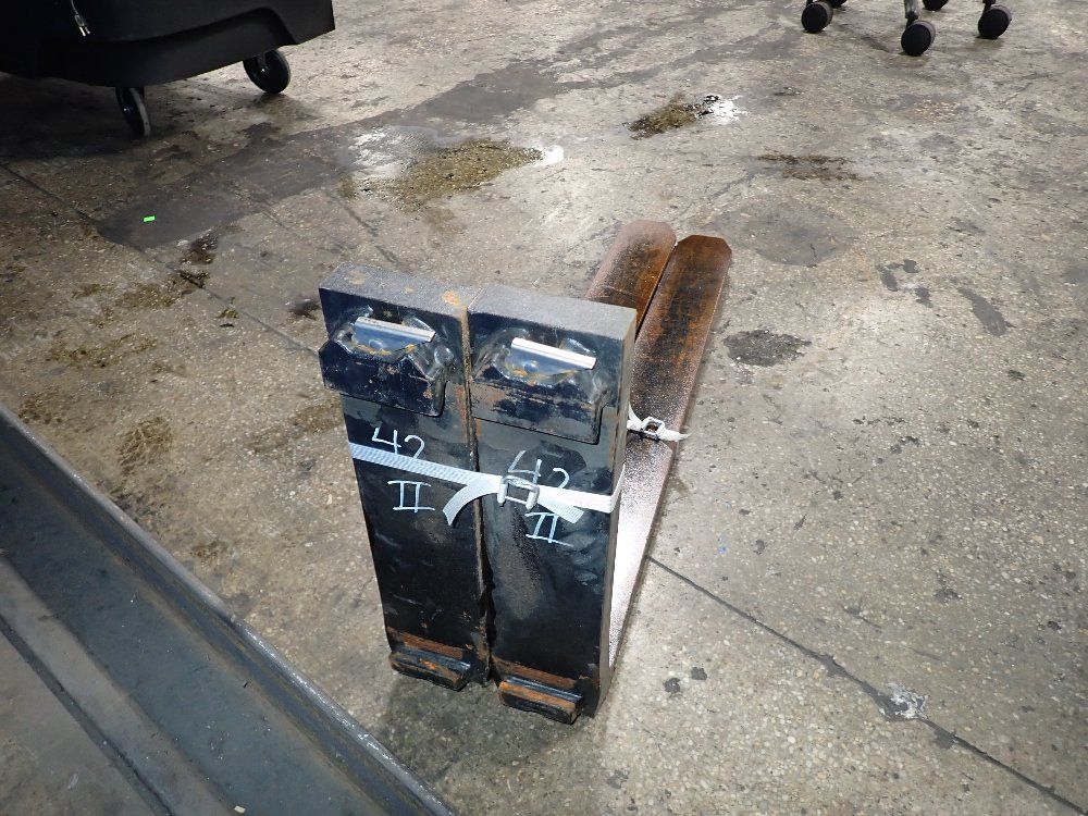  Forklift Forks