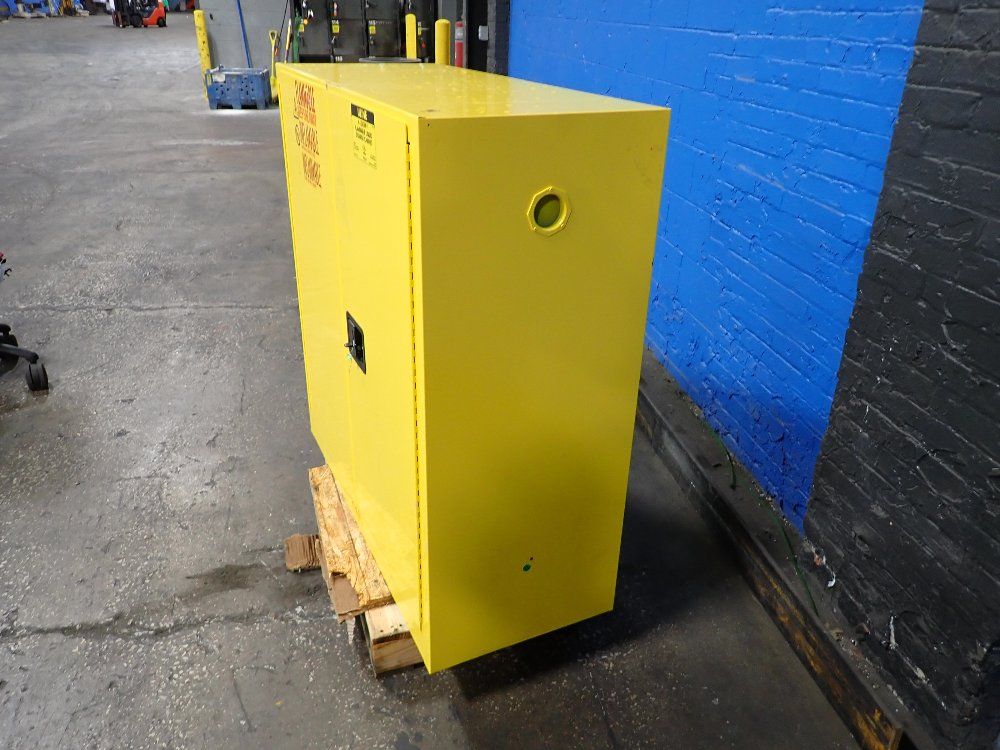 Uline Flammable Liquid Storage Cabinet