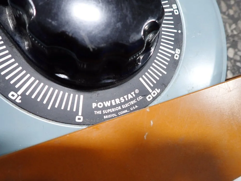 Powerstat Voltage Meter