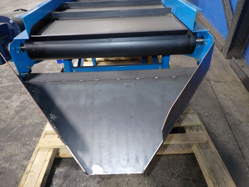 New London Engineering Power Belt Incline Conveyor