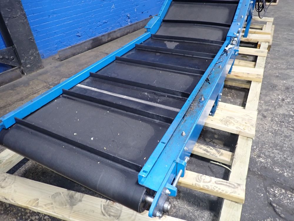 New London Engineering Power Belt Incline Conveyor