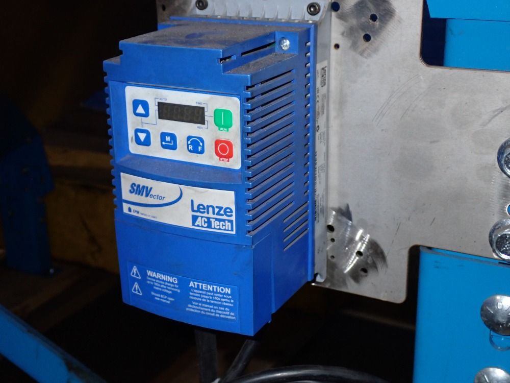 New London Engineering Power Belt Incline Conveyor