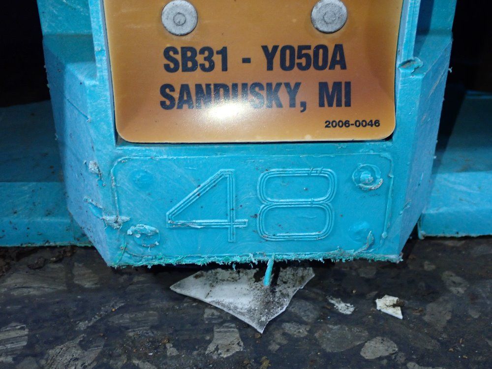 42" X 42" X 18 1/2" Plastic Collapsible Basket