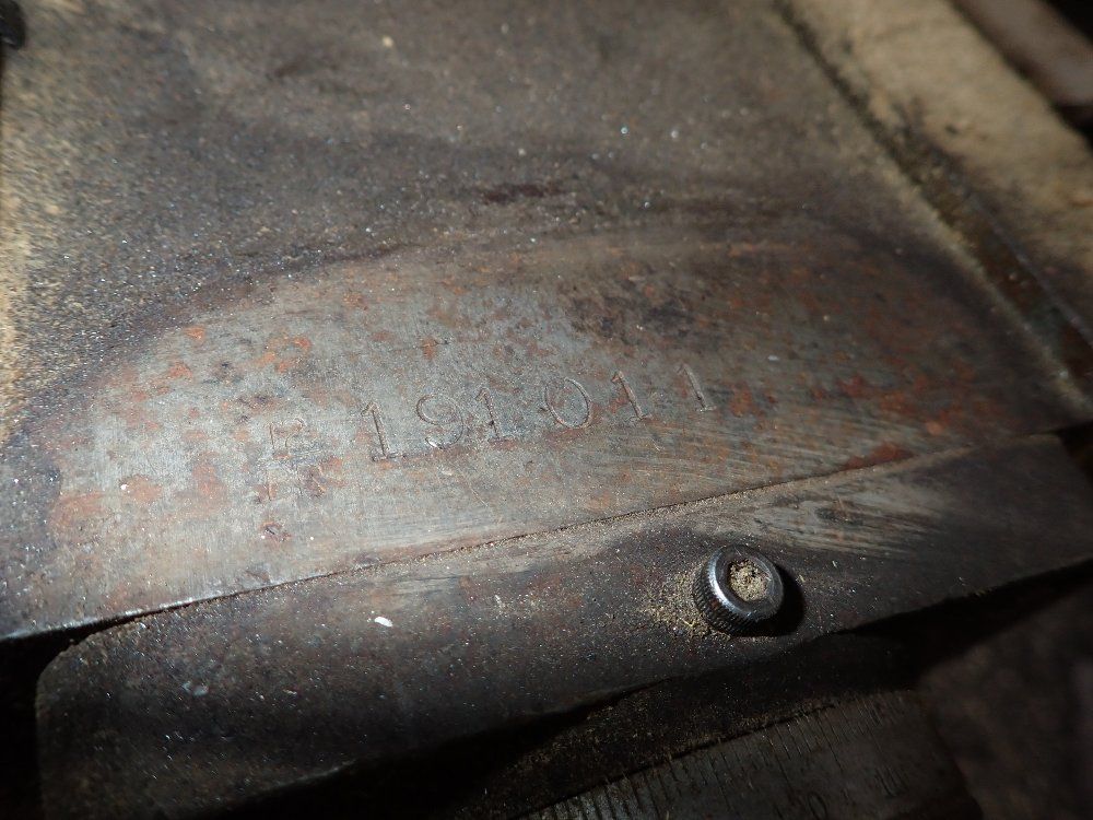 Bridgeport 9"x42" Vertical Mill - 191011