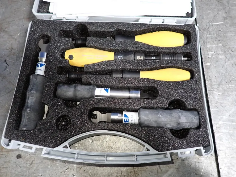 Universal Robotics Tooling