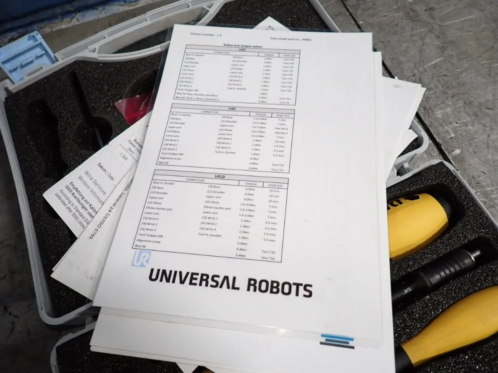 Universal Robotics Tooling
