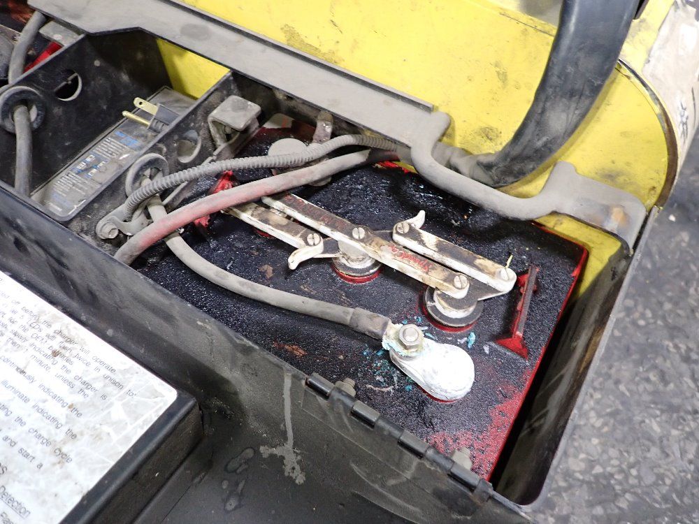 Hyster 4000 Lbs Electric Pallet Jack - W40z