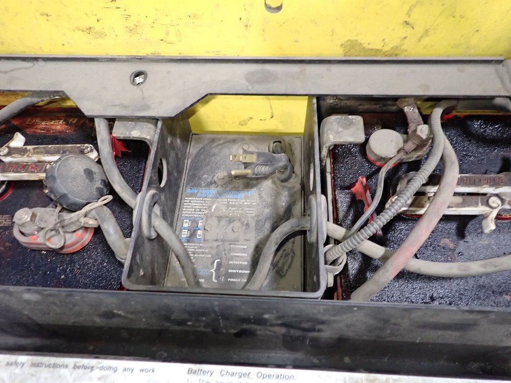 Hyster 4000 Lbs Electric Pallet Jack - W40z