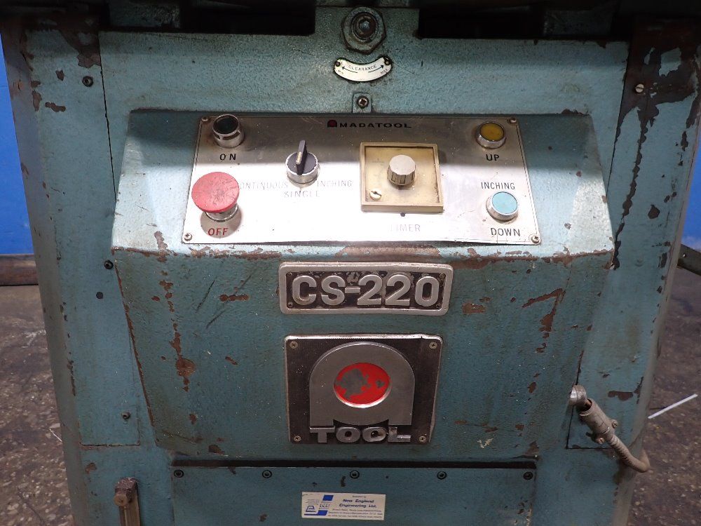 Amada Tool 1975 Amada Tool Cs220 Metal Notcher