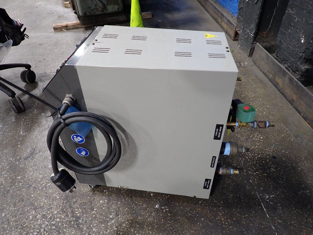 Aec 2020 Aec Tc110 Temperature Control Unit