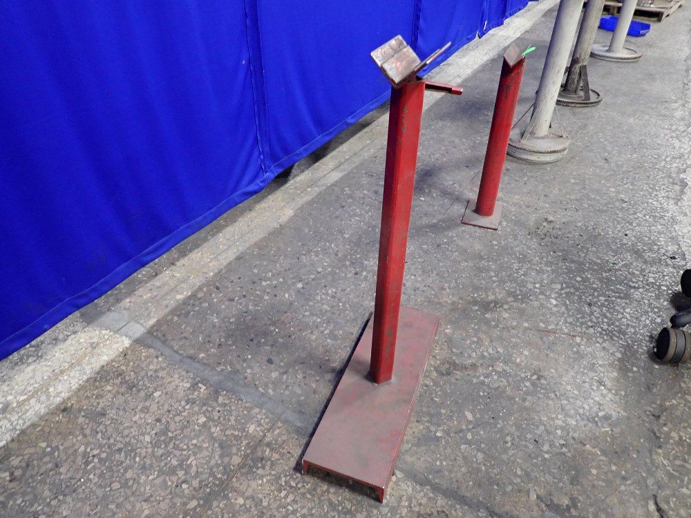  Pallet Jack Stand