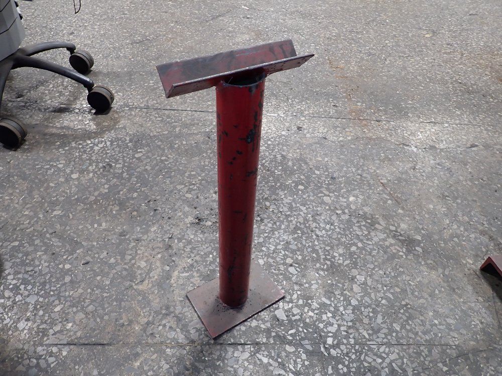  Pallet Jack Stand