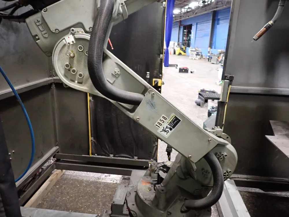 Yaskawamotoman 2005 Yaskawamotoman Yrhp20a10 Robot Cell