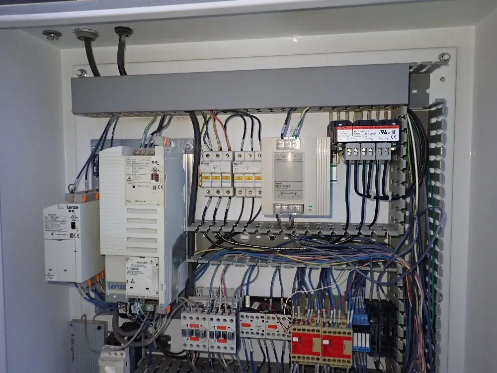 Yaskawamotoman 2005 Yaskawamotoman Yrhp20a10 Robot Cell