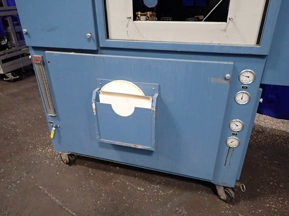 Thermotron 1988 Thermotron Eca71180110 Environmental Chamber