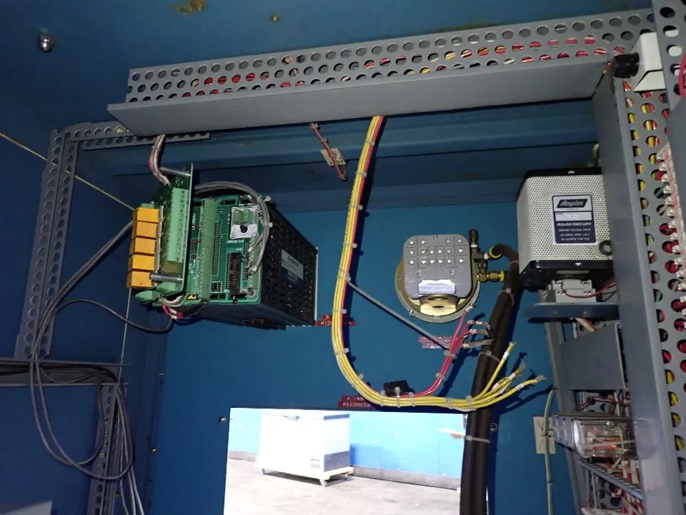 Thermotron 1988 Thermotron Eca71180110 Environmental Chamber