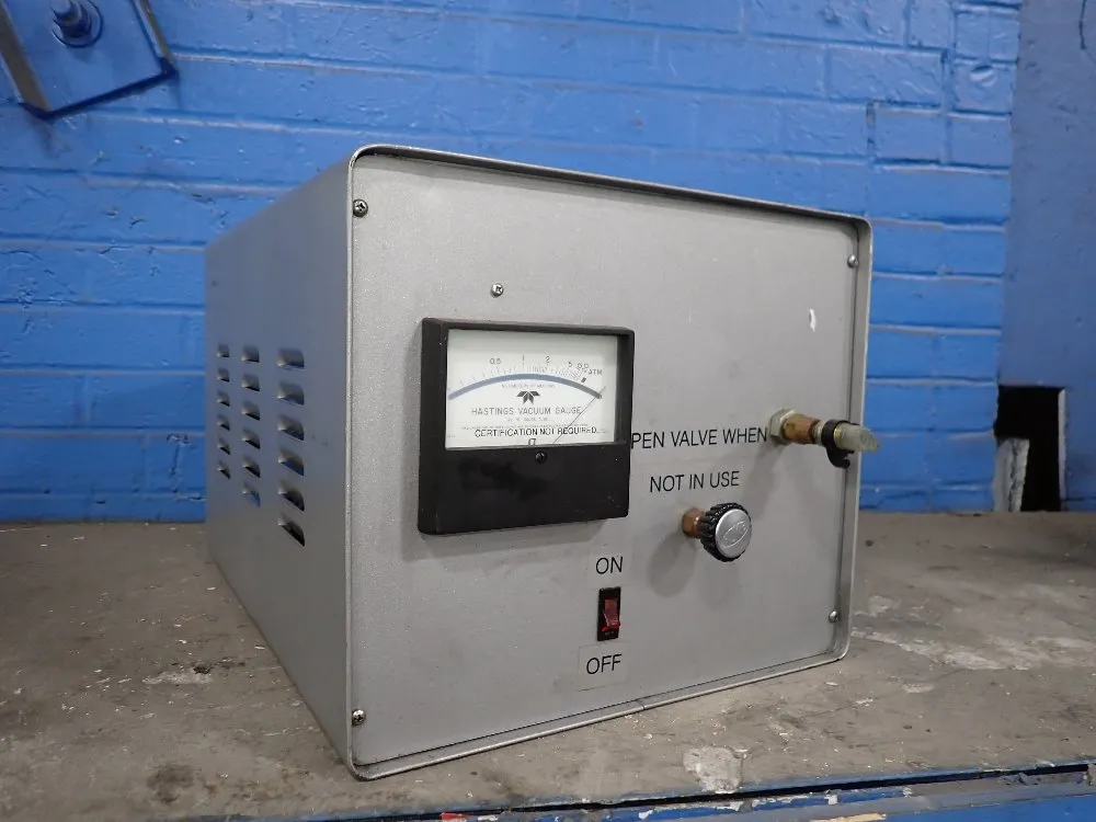  Vacuum Gage