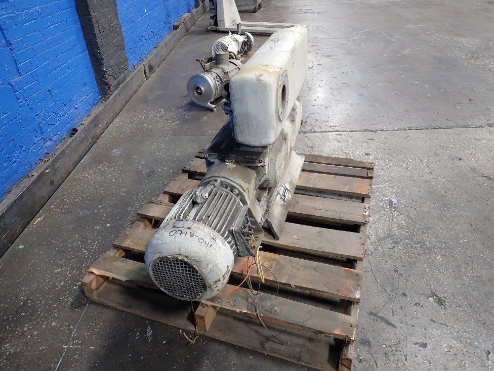 Leybold-heraeus 7.5 Hp Pump - E 250