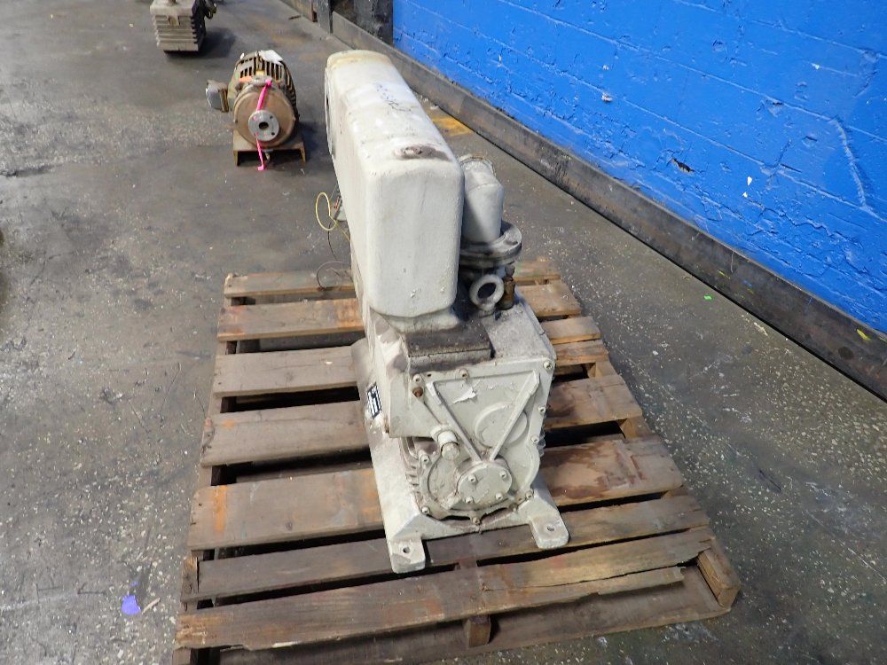 Leybold-heraeus 7.5 Hp Pump - E 250