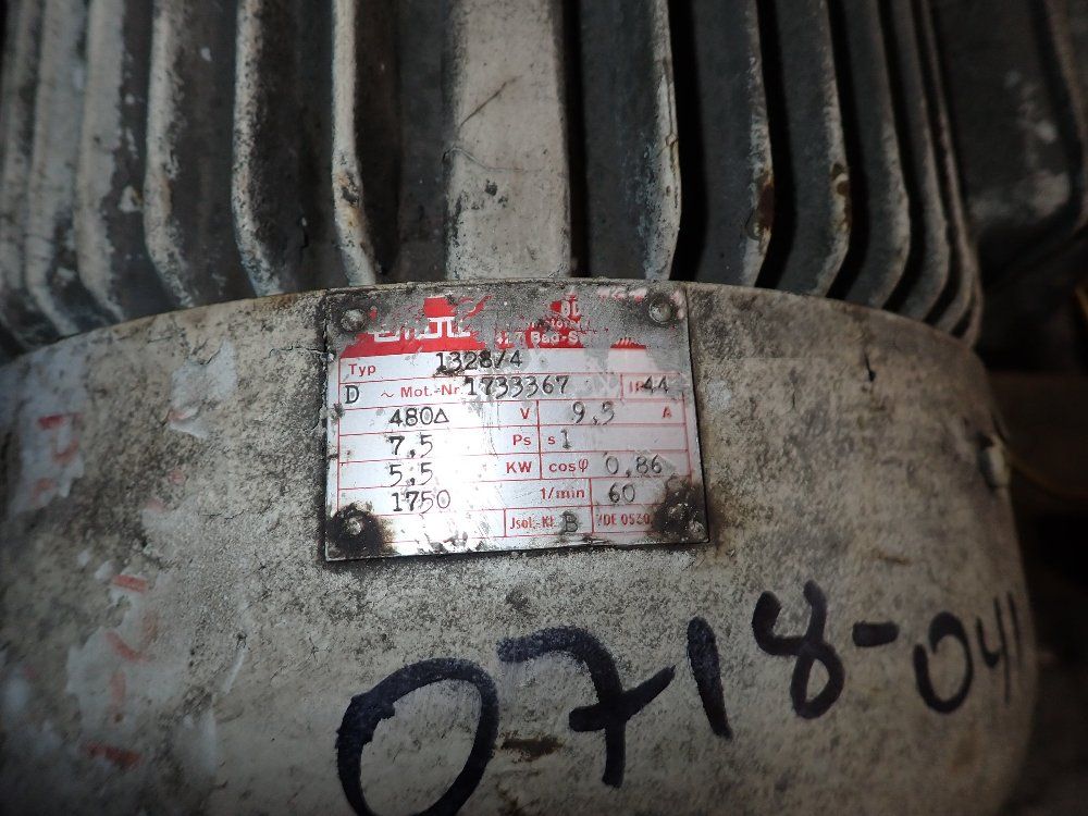 Leybold-heraeus 7.5 Hp Pump - E 250