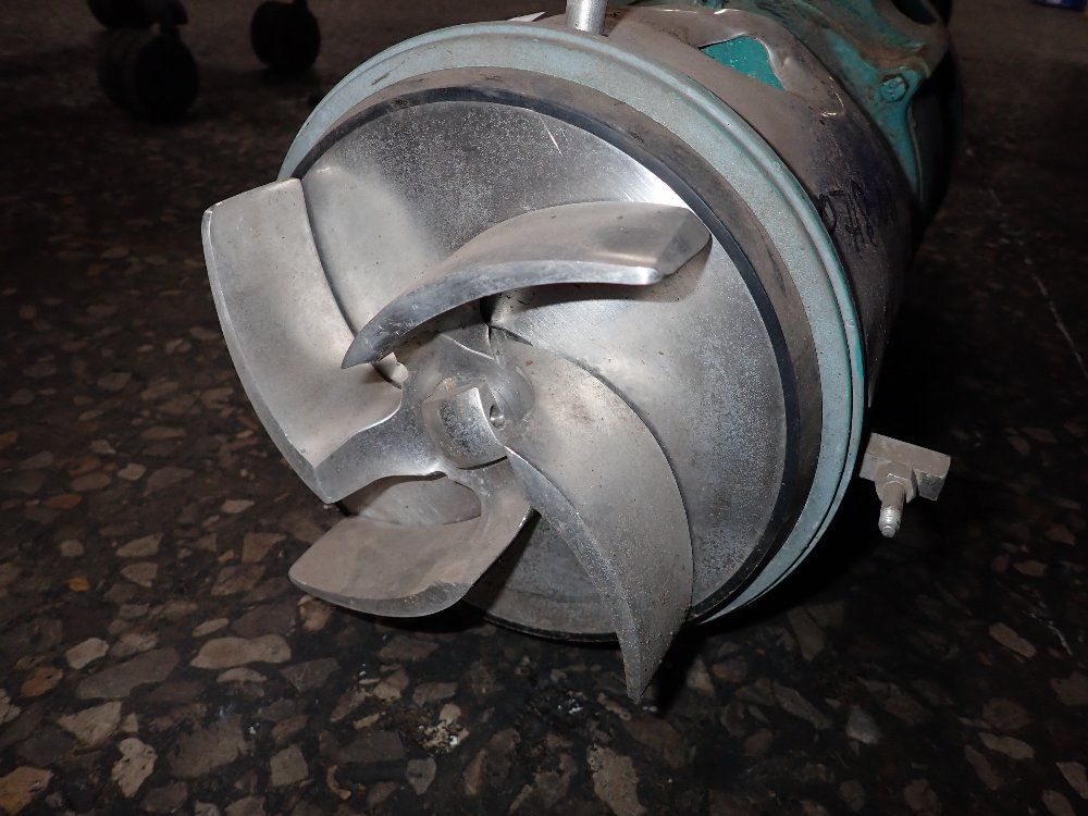 Triclover Pump