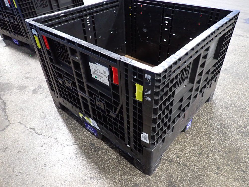 General Motors Collapsible Plastic Basket