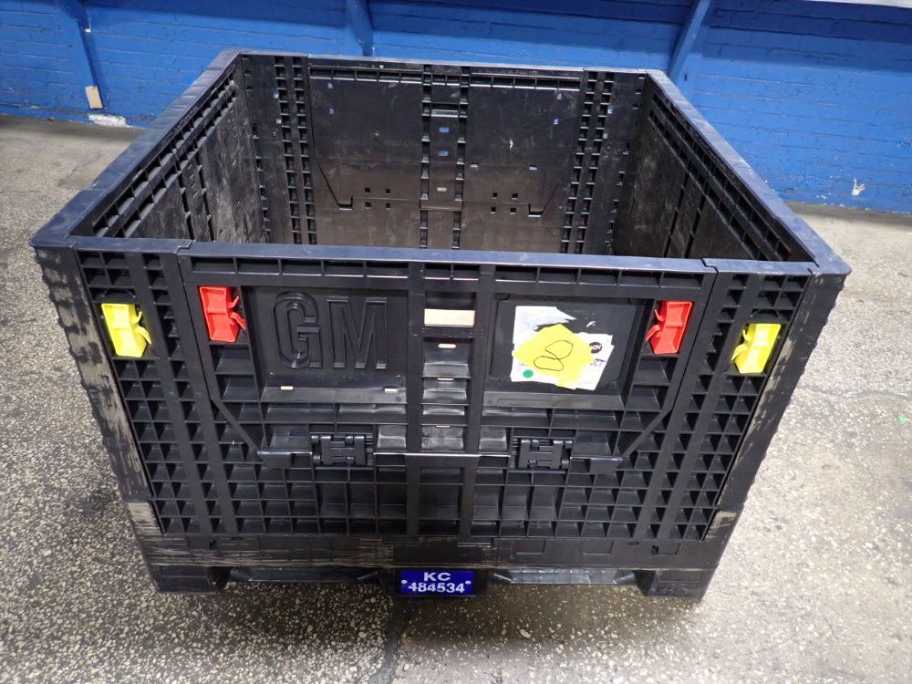General Motors Collapsible Plastic Basket