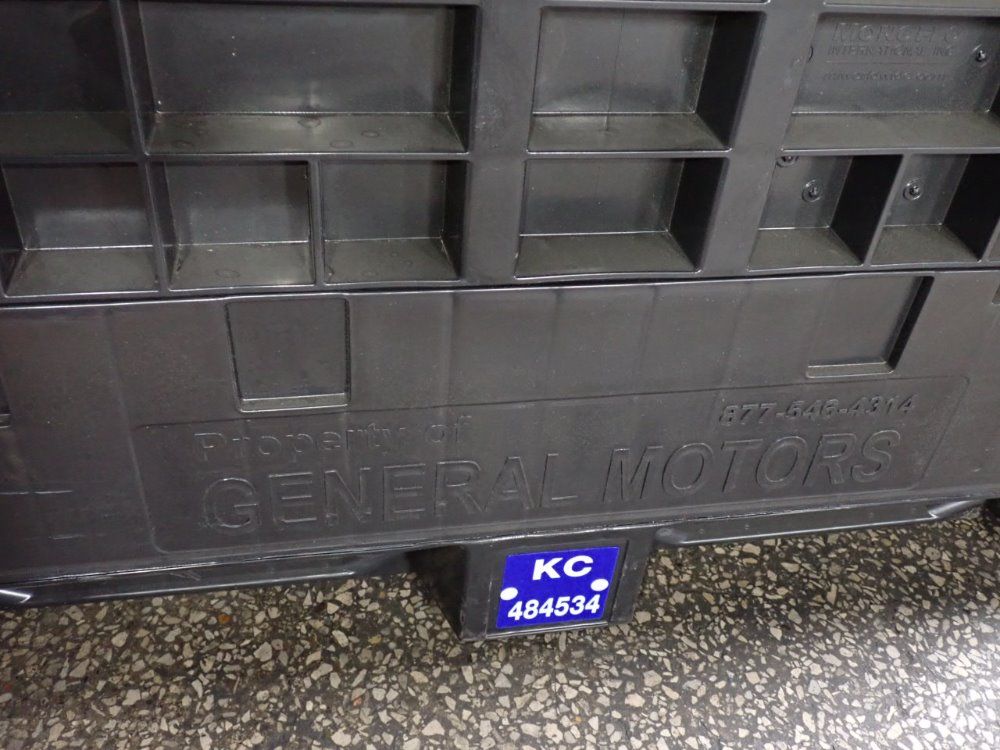 General Motors Collapsible Plastic Basket