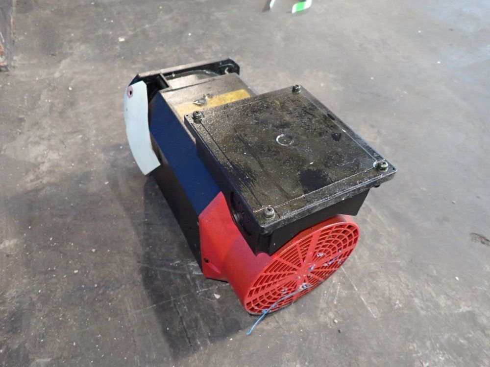 Fanuc 2.2 Kw Servo Motor - A06b-0852-b394#3000